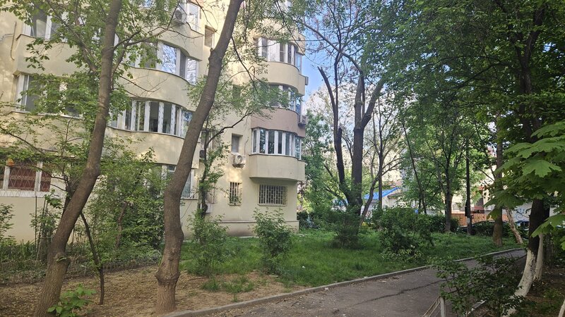 Lacul Tei, Facultatea De Constructii, proprietar